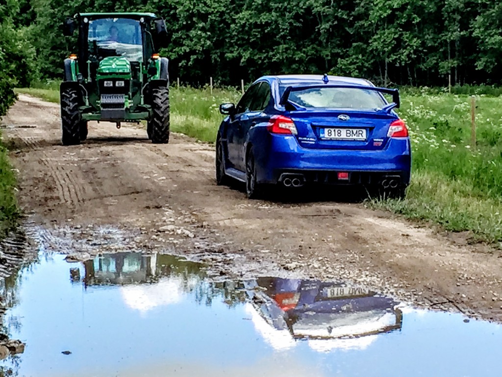 parkimistrahv subaru traktor