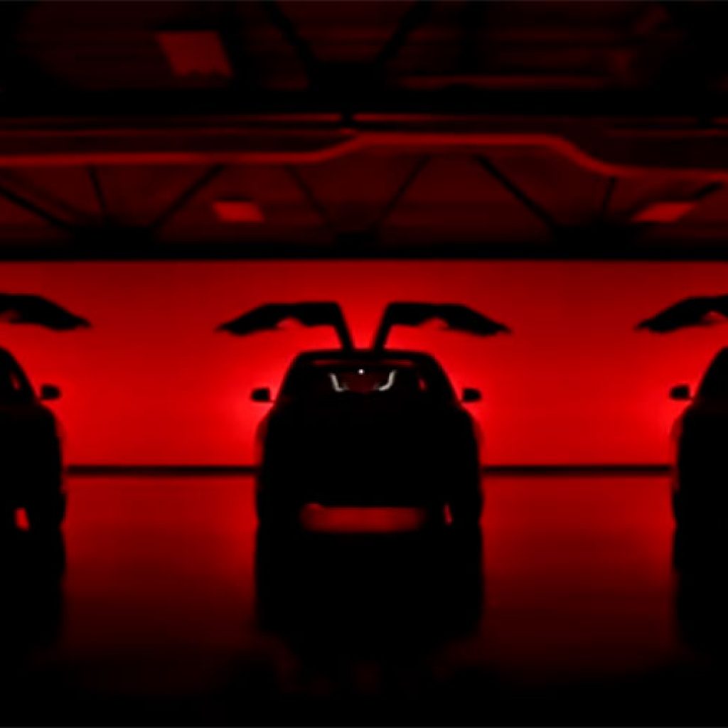 Model X-mas ehk Tesla rokib täiega … no peaaegu! Tesla Model X-mas