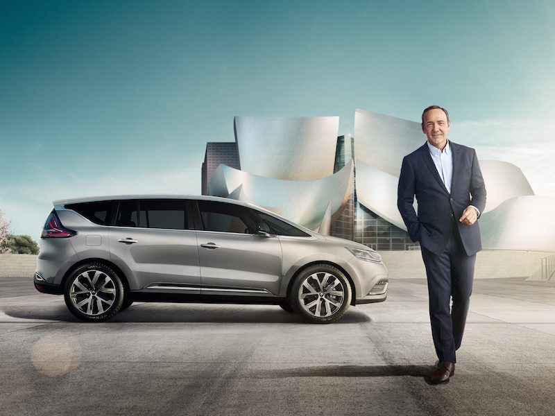 Renault naasis Pariisi autonäituselt kolme auhinnaga