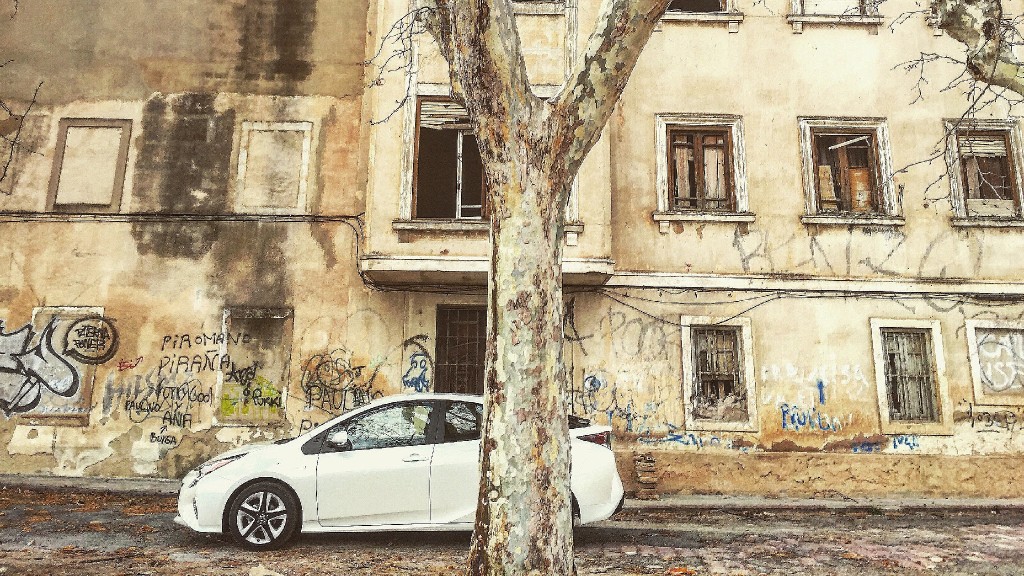 Maailma automarkide TOP10: Toyota ikka esimene, Tesla üllatab Toyota Prius