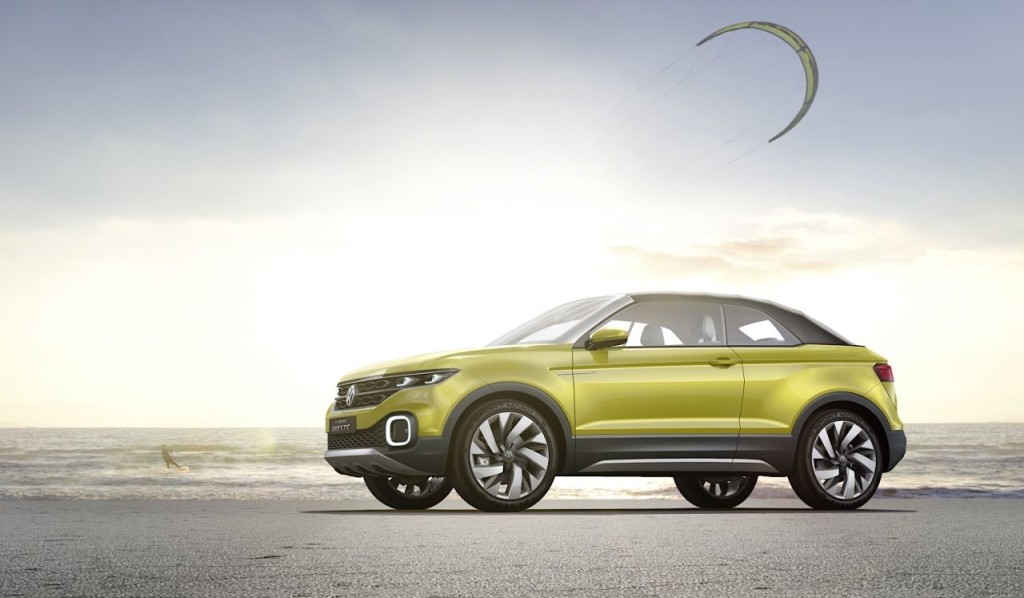 Volkswagen tõmbas Genfis katte eriskummaliselt T-Cross Breeze SUV-lt