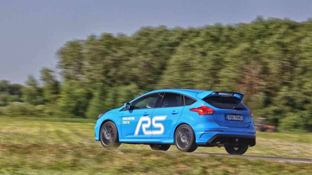 Pilk peale, käsi külge ehk esmatutvus Ford Focus RS kuumpäraga Ford Focus RS