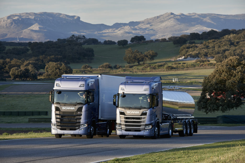 Scania tutvustas innovaatilisi R ja S seeria veoautosid Scania R ja S