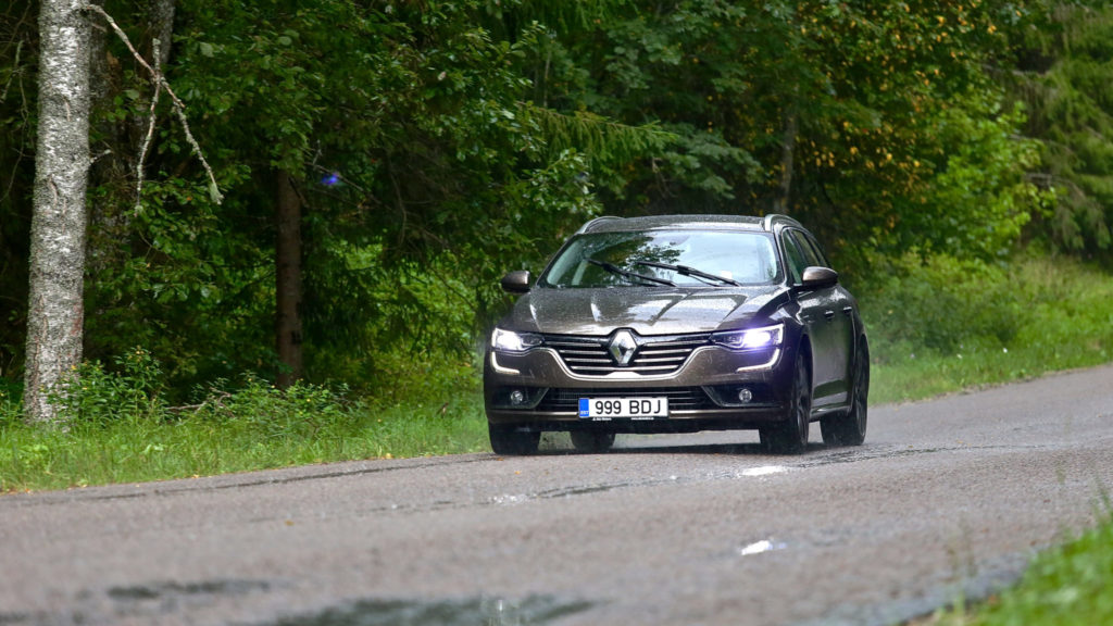 Universaalkerega Rénault Talisman, silmapaistvalt mõnus teekaaslane Renault Talisman universaal