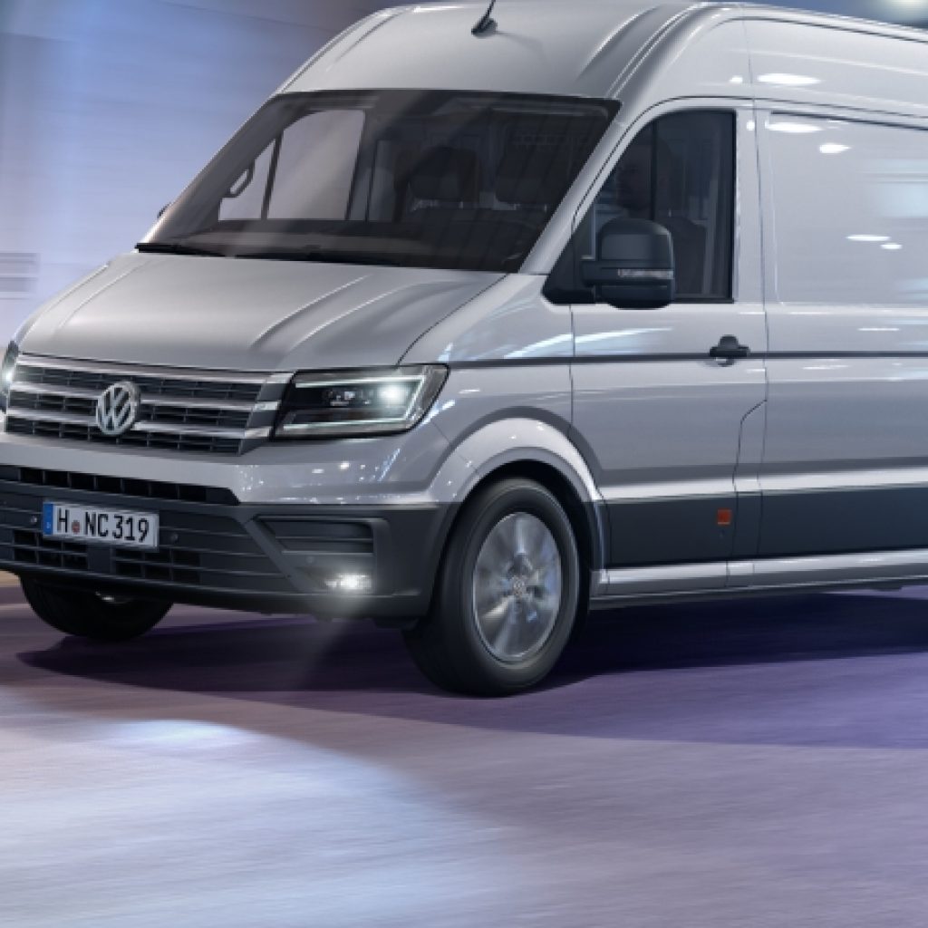 Volkswagen Crafter sõidab