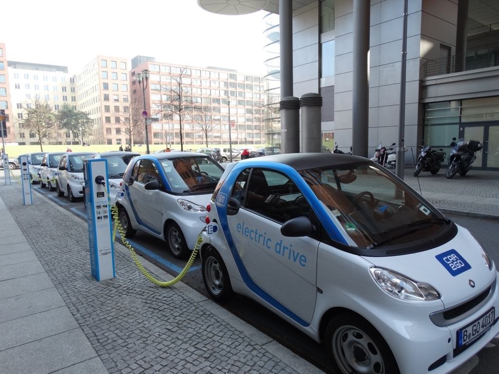 elektriauto plats puhtaks