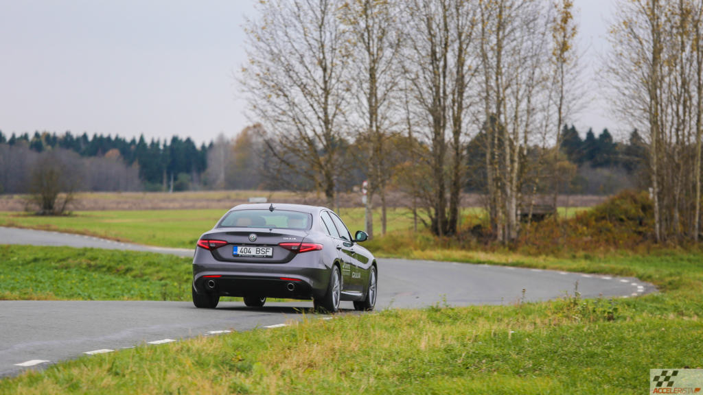 Alfa Romeo Giulia: Forza Italia! Forza Alfa! Forza Giulia! alfa romeo giulia