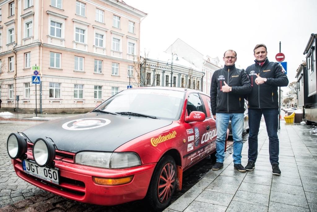 23-aastane Corolla tõi pöörased leedulased 122 tunniga Vladivostokist Vilniusse! corolla vilnius