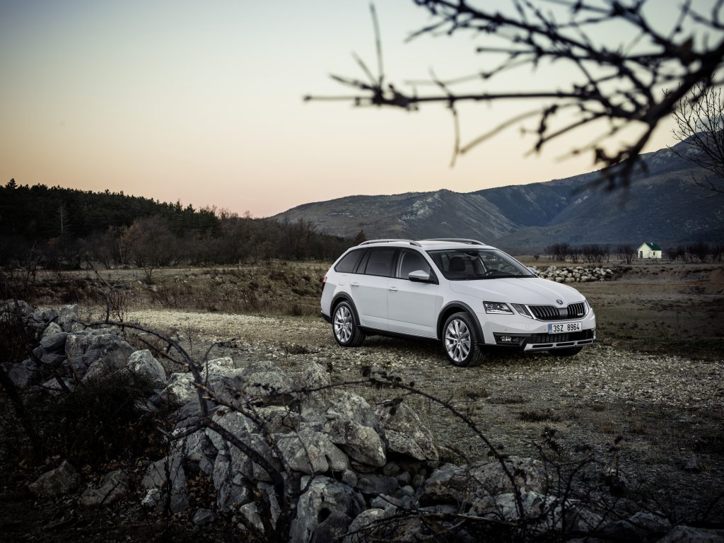 Nelikveoline maastikusuutlik Škoda Octavia Scout uueneb märkimisväärselt octavia scout