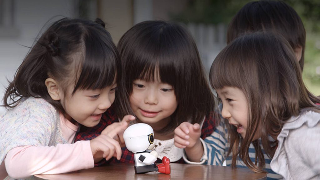 toyota robot lapsed huawei