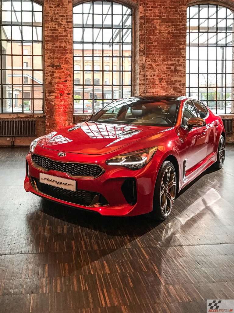 Eksklusiivne esmapilk: sportsedaan Kia Stinger näeb päriselt ka väga vinge välja!