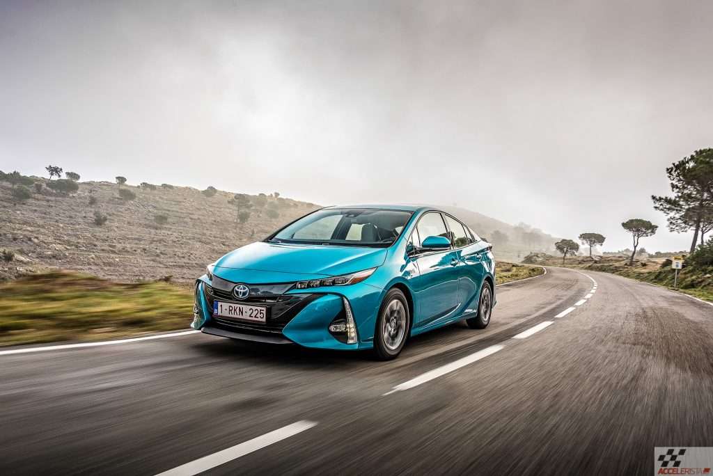 Uus Toyota Prius – pistikhübriid: päikesepaneelide toel otse Õnnemaale! prius plug-in