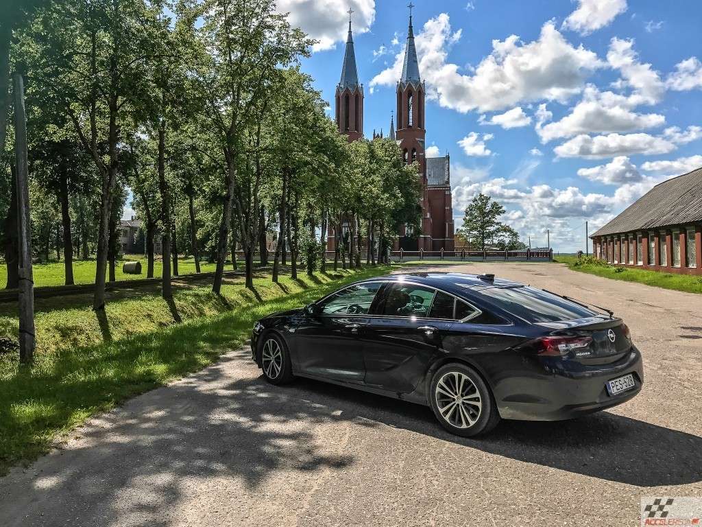 Automatkaja märkmed: Opel Insigniaga Läti avastamata aarete jahil läti