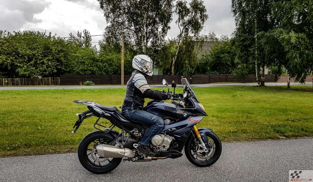 Motohooaja ABC: Tsikkel korda, kindlustus peale ja teadlikult liiklusse