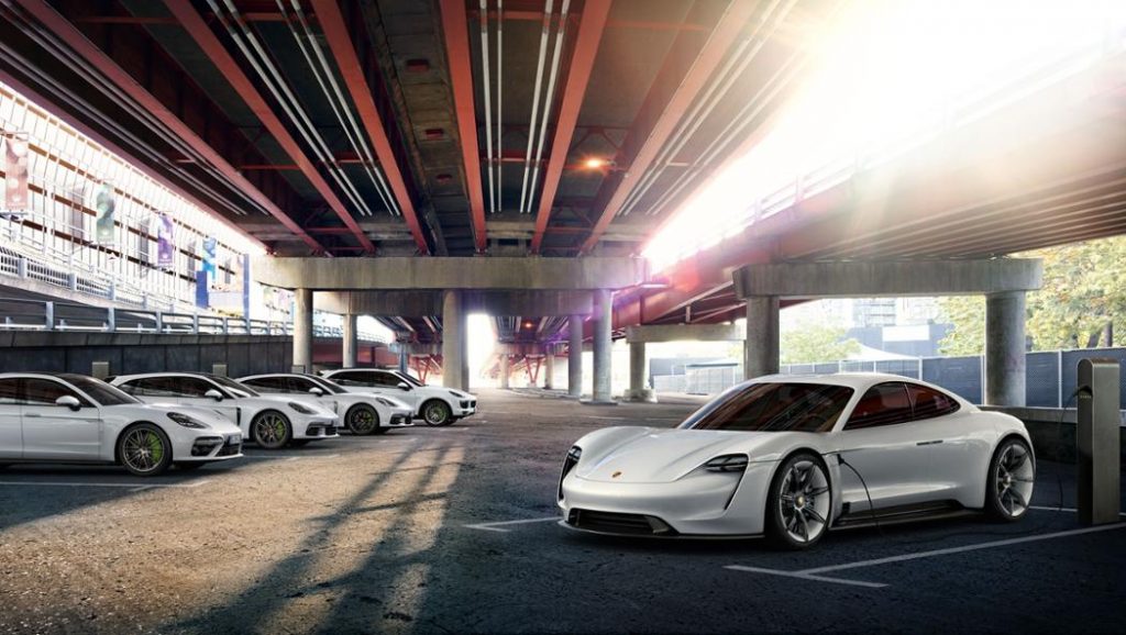 Elekter tuleb! Porsche investeerib hübriid- ja elektrisõidukitesse 6 mld eurot porsche