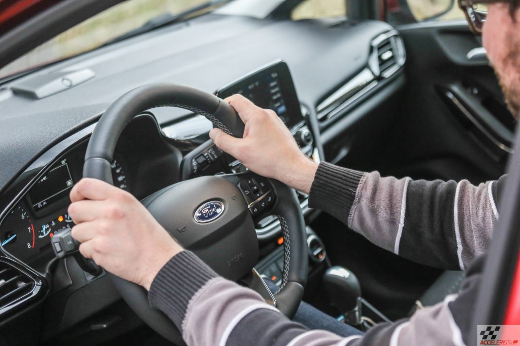 Hea teada: Auto omanikuvahetus tuleb liiklusregistrisse kanda, et halbu üllatusi vältida omanikuvahetus