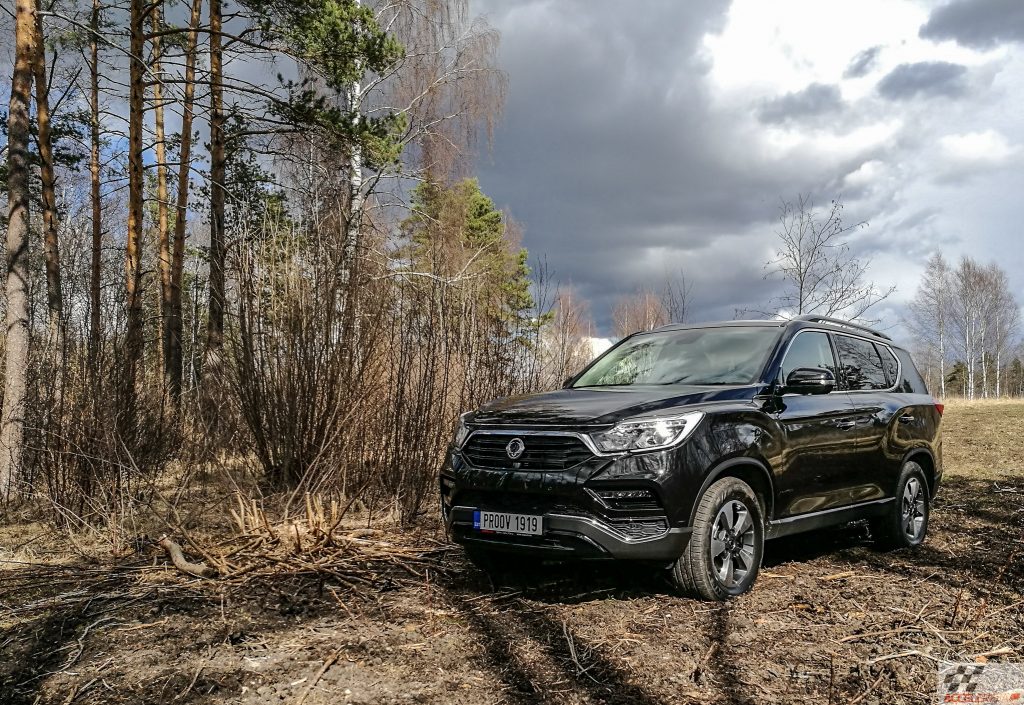 Ssangyong Rexton – kahepealise lohe lipulaevmaasturi teine tulemine Ssangyong Rexton