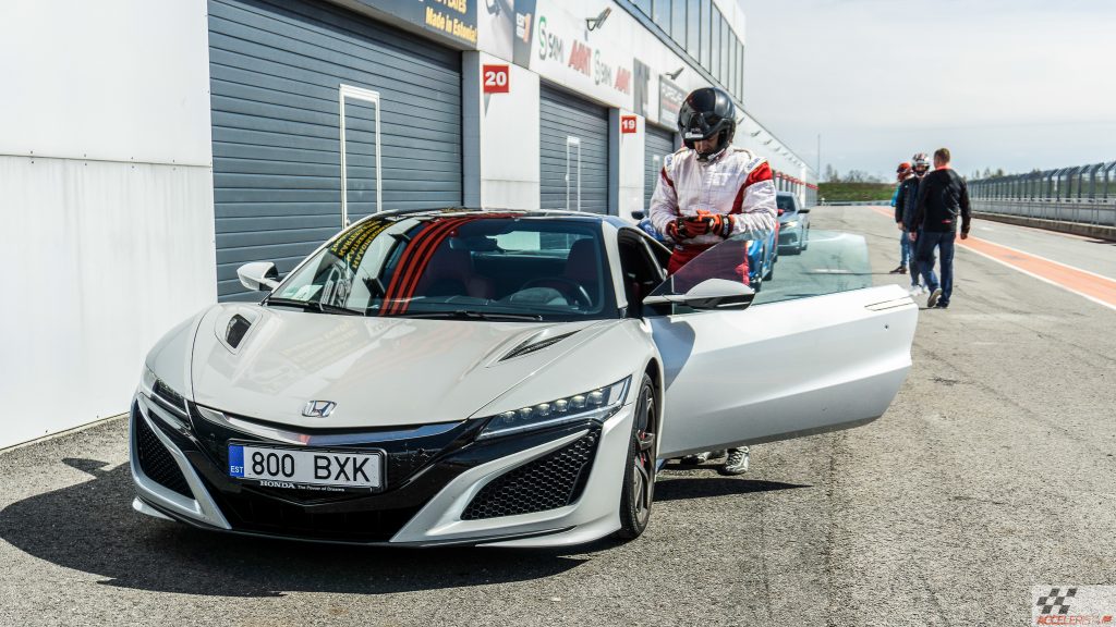 Pilk peale, käsi külge – Honda kaks sõgedat, Type R ja NSX honda