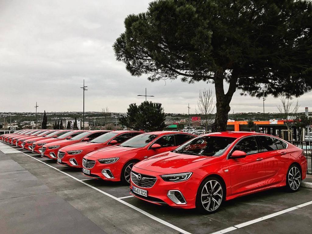 poliis opel insignia