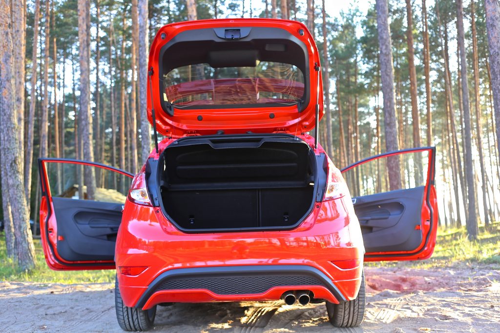 uue auto lõhn