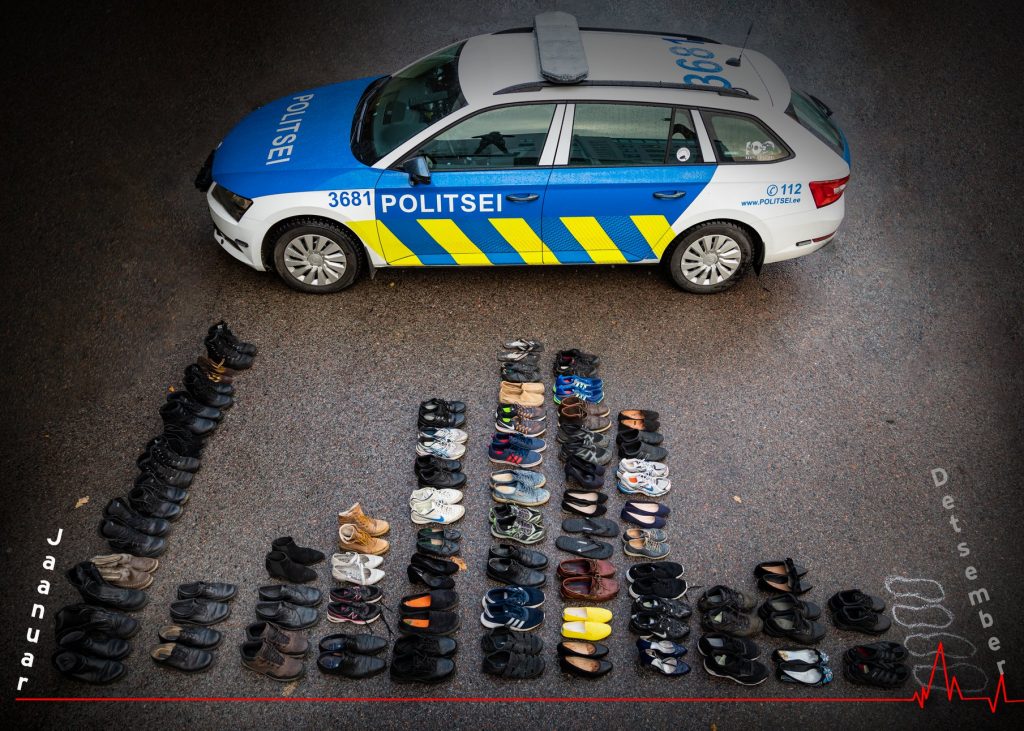 musta jõulukaardi