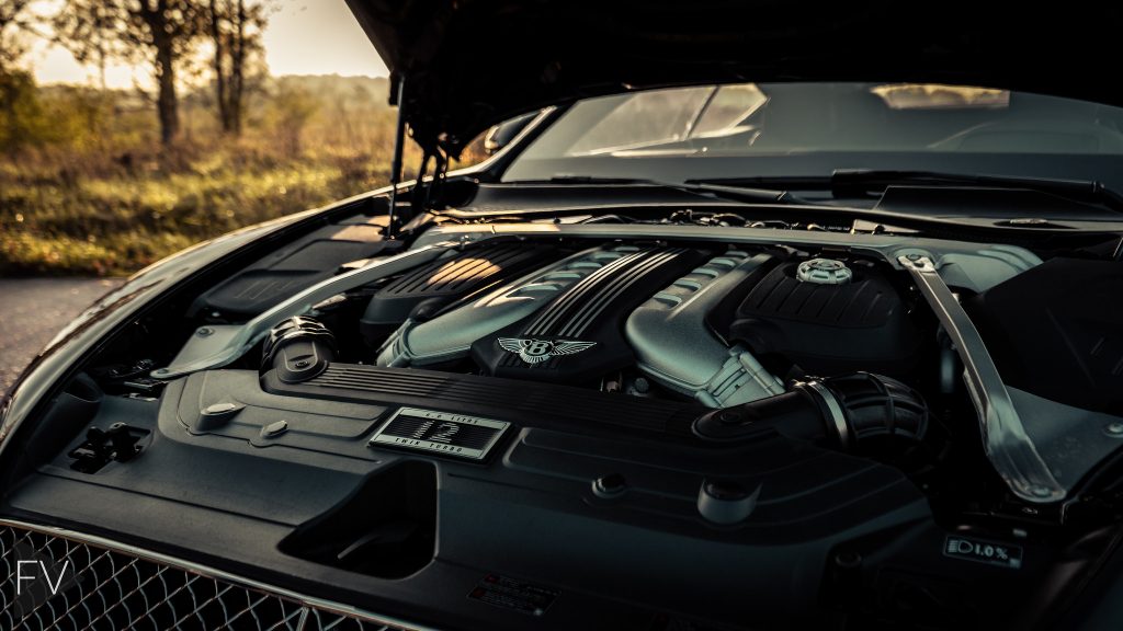 Ekspert: Eestis ei kao sisepõlemismootoriga autod niipea kuskile Bentley Continental W12 mootor