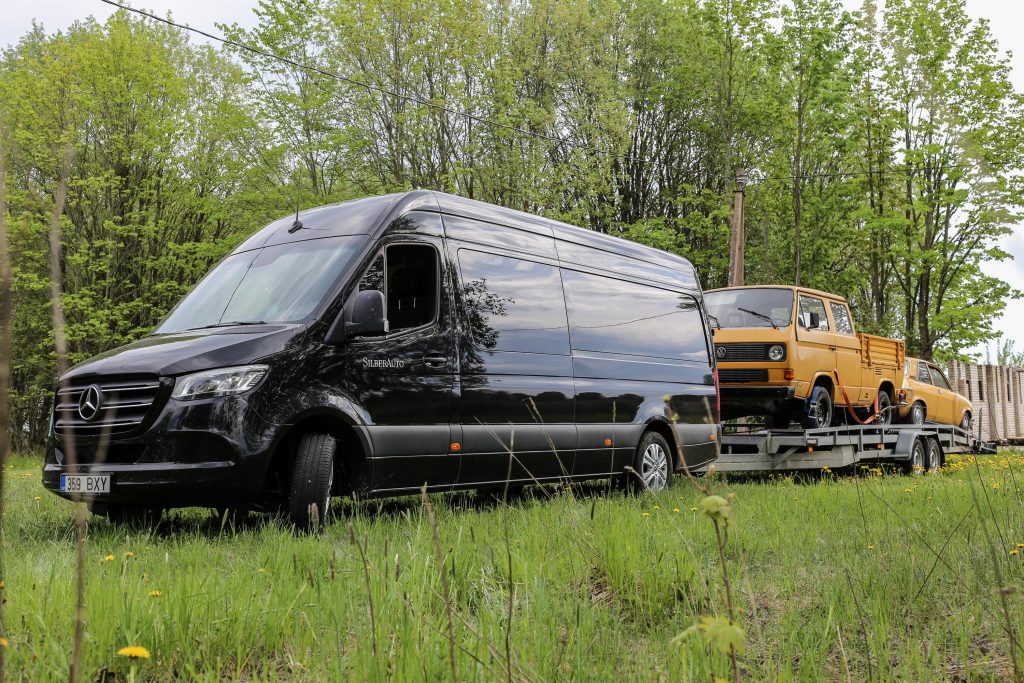 Proovisõit: lipulaevkaubik Mercedes-Benz Sprinter kuraditosinas pildis mercedes-benz sprinter