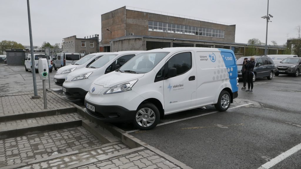 nissan elektrilevi elektrikaubikut