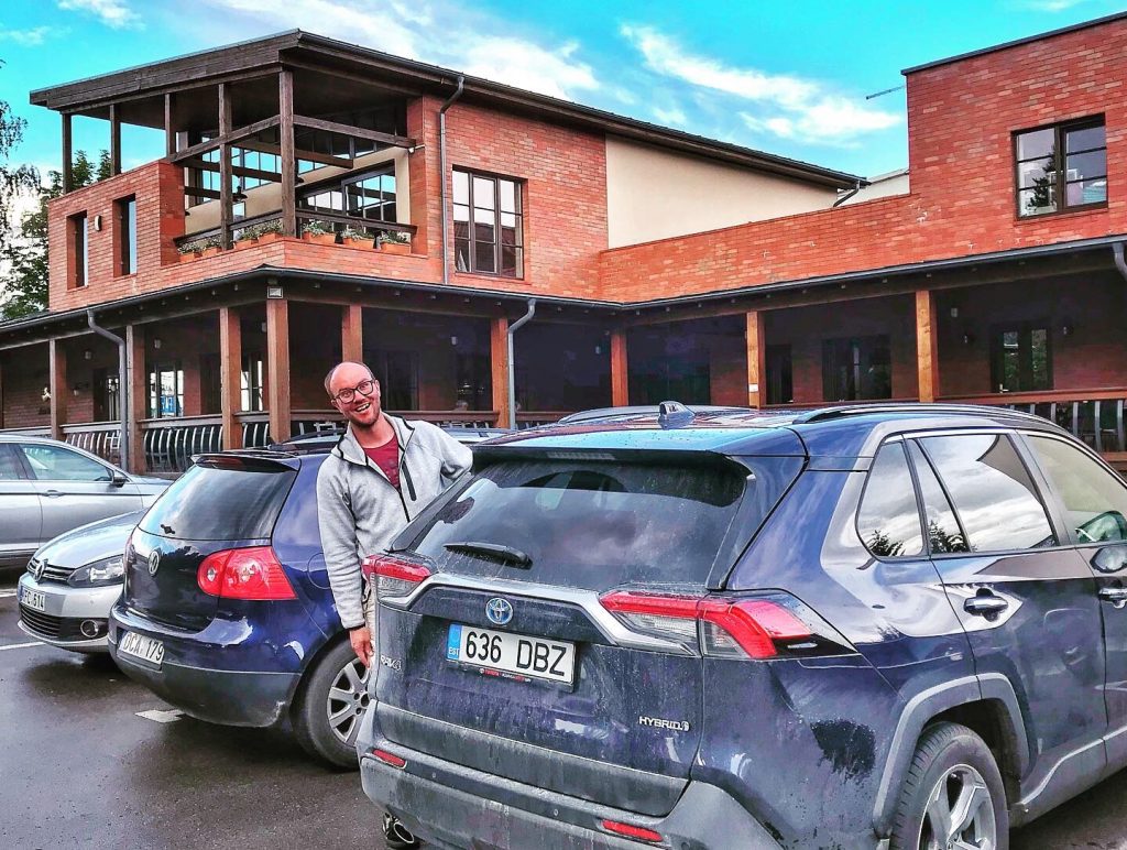 Istmesoojendus: sisepõlemisgerondid, tasuta laadijad ja Toyota RAV4 istmesoojendus