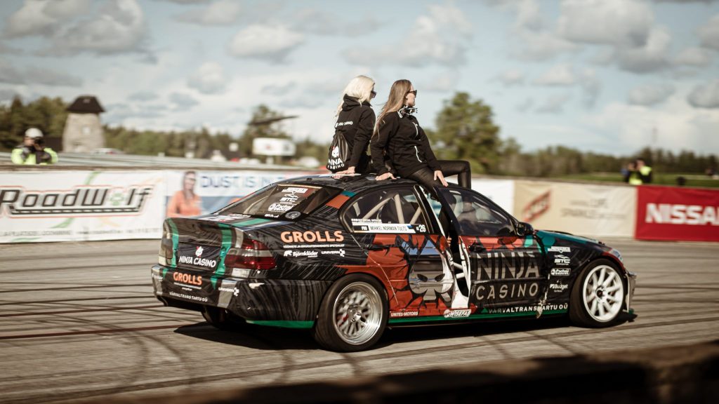 GALERII: Eesti drifti meistrivõistluste superfinaalid Laitses eesti drifti superfinaalid