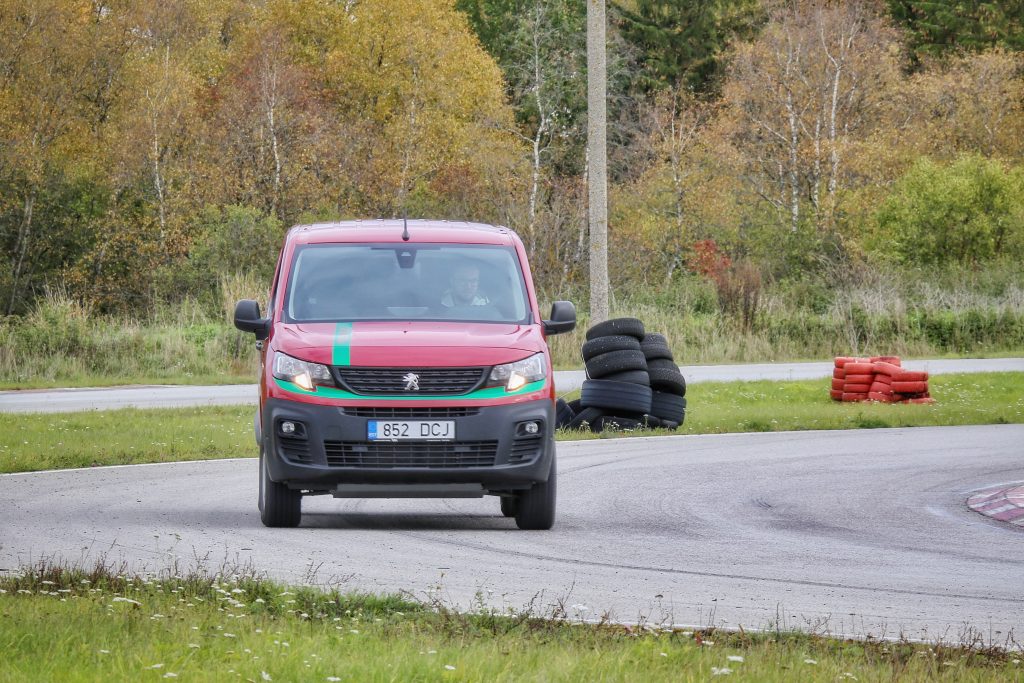 peugeot partner 4x4 dangel