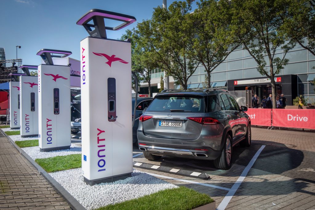 IONITY 350 kW laadijad Eestis: milliseid elektriautosid neis laadida saab ja mis see maksab? ionity