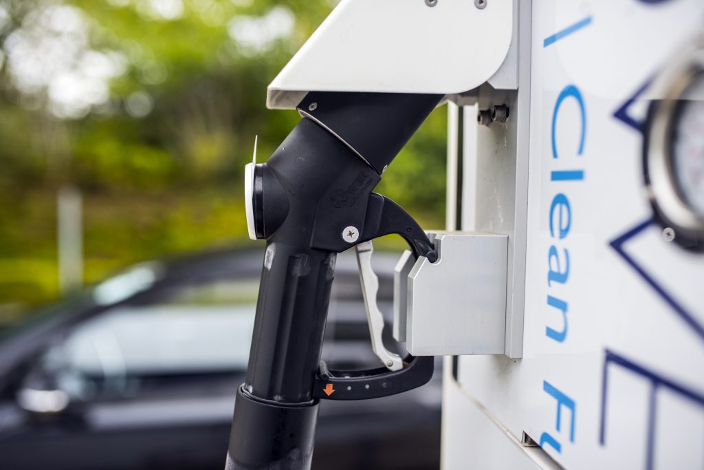 Aastaks 2050 Eestisse pool miljonit e- ja 100 000 vesinikautot: tore, aga kuidas!? eestisse 100 000 vesinikautot