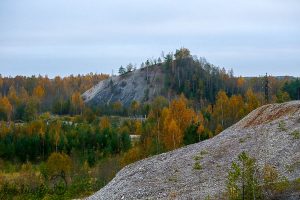 Suur dilemma: selleks, et toota elektriautosid, tuleb rajada kaevandusi. Ka Eestis kaevandusi
