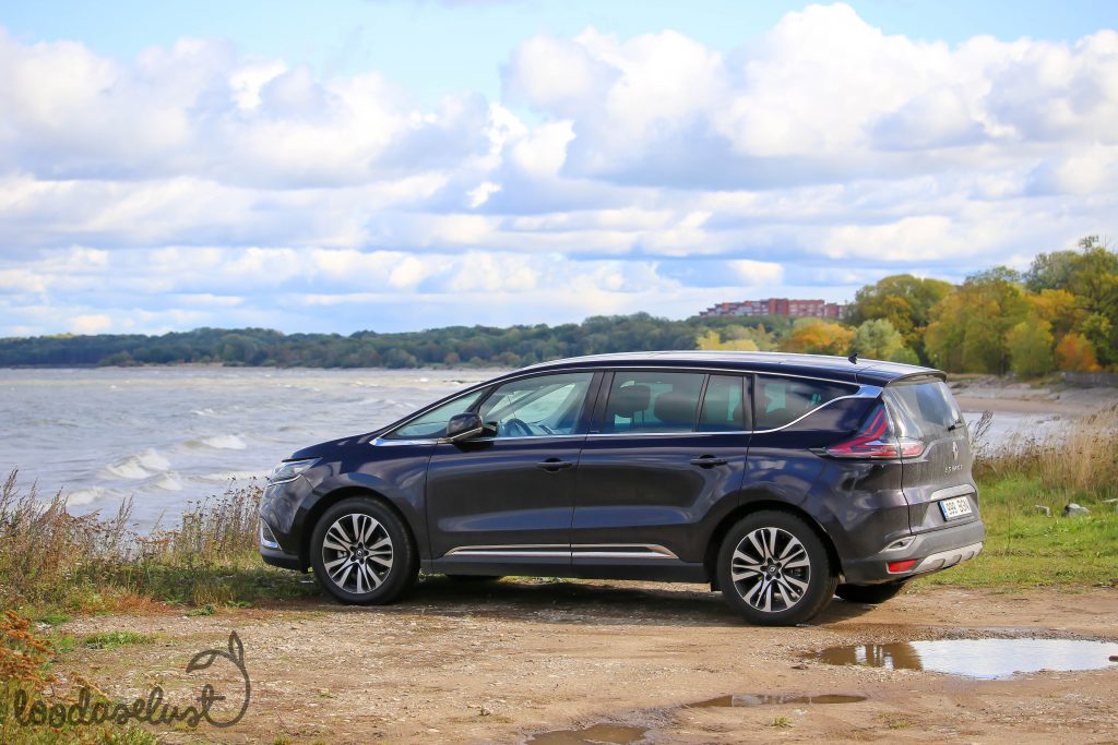 Renault Espace pooles tosinas pildis: küsimus, miks see on just krossover, jääb renault espace