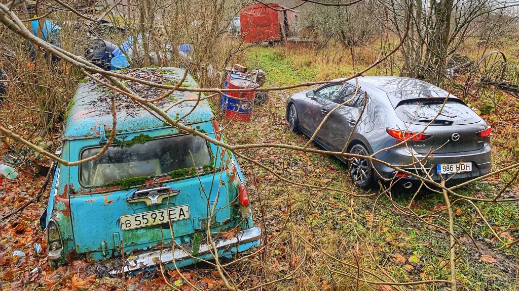 autoromu novembrist detsembrini