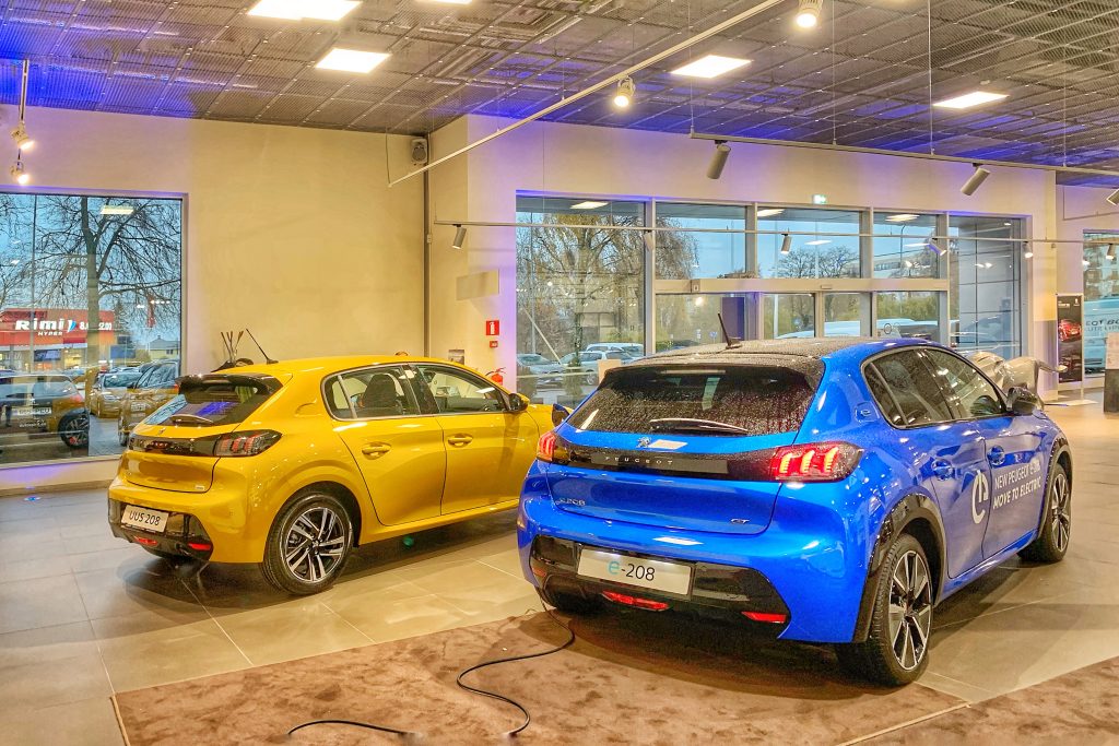 peugeot e-208 elektra peugeot 208 igas pulmas pruut