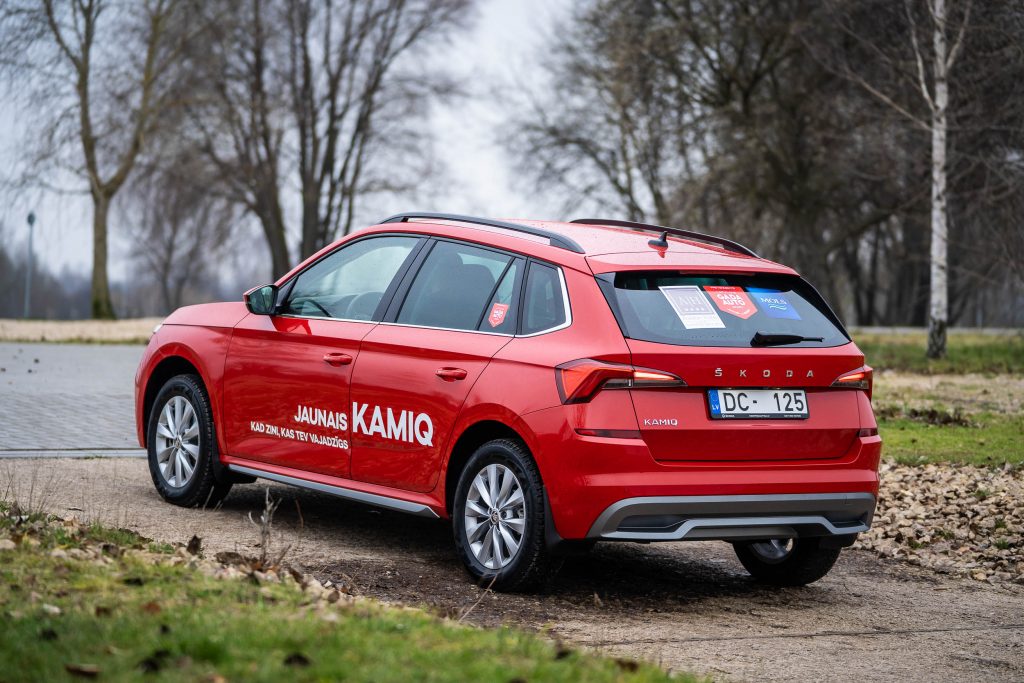 Škoda Kamiq võitis ka Läti aasta auto 2020 tiitli, II Peugeot 208, III Renault Clio läti aasta auto 2020