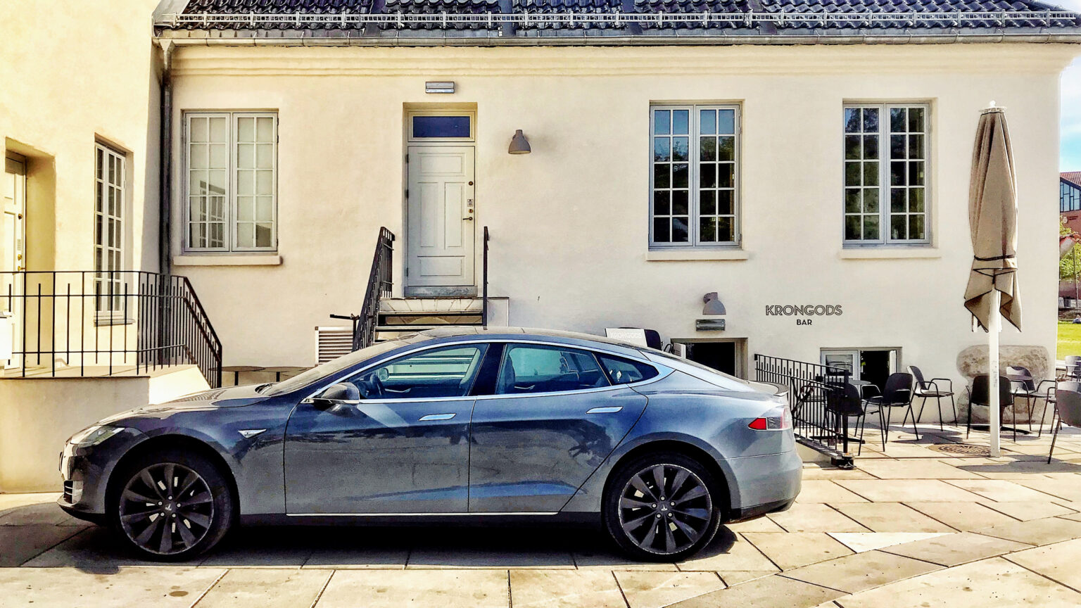 Lugeja küsib: Kuidas osta kasutatud Teslat nii, et tünga ei saaks? kuidas osta kasutatud teslat