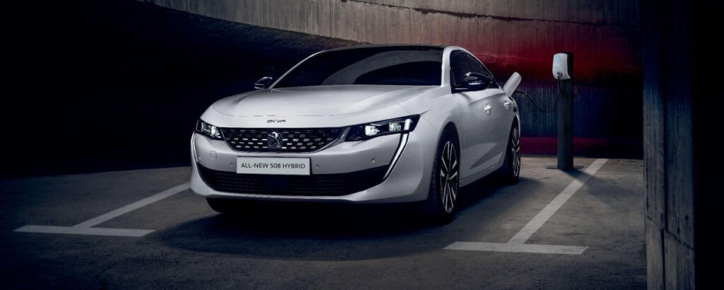 Peugeot pistikhübriidid saavad Eestis hinnad jaanuari lõpus, e-autod mais kohal pistikhübriidid