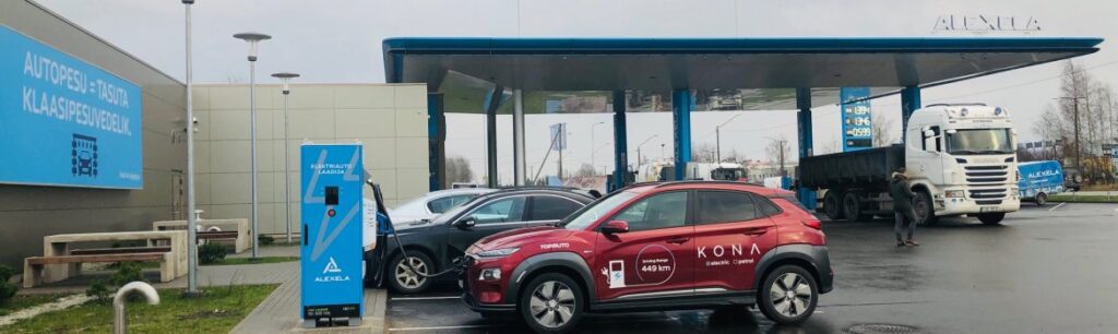 4. märtsil kohtab Tallinnast Paiaristini tavapärasest rohkem e-autosid tallinnast