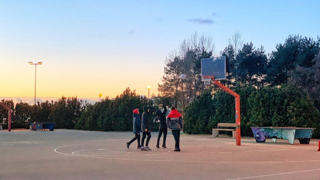 tallinn sulgeb mängu-ja spordiväljakud