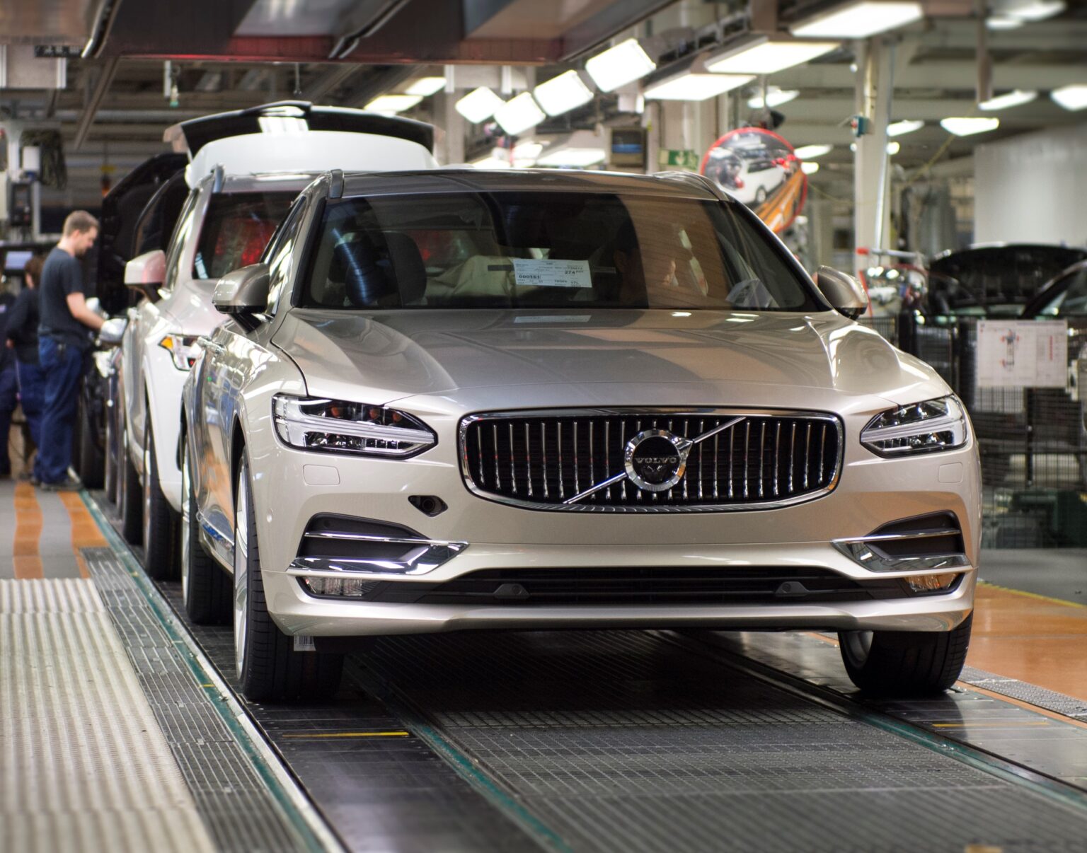 Veel häid uudiseid: Volvo Torslanda tehas ja kontorid Rootsis alustavad tööd torslanda tehas