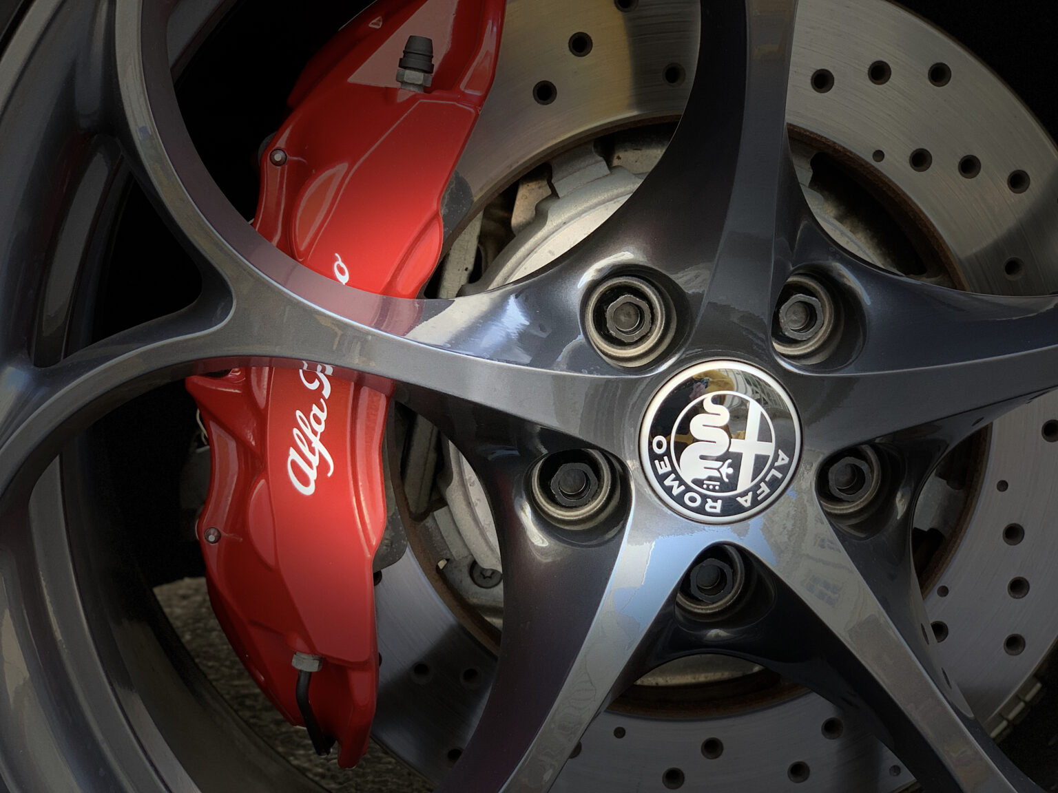 autotööstuse akronüümi