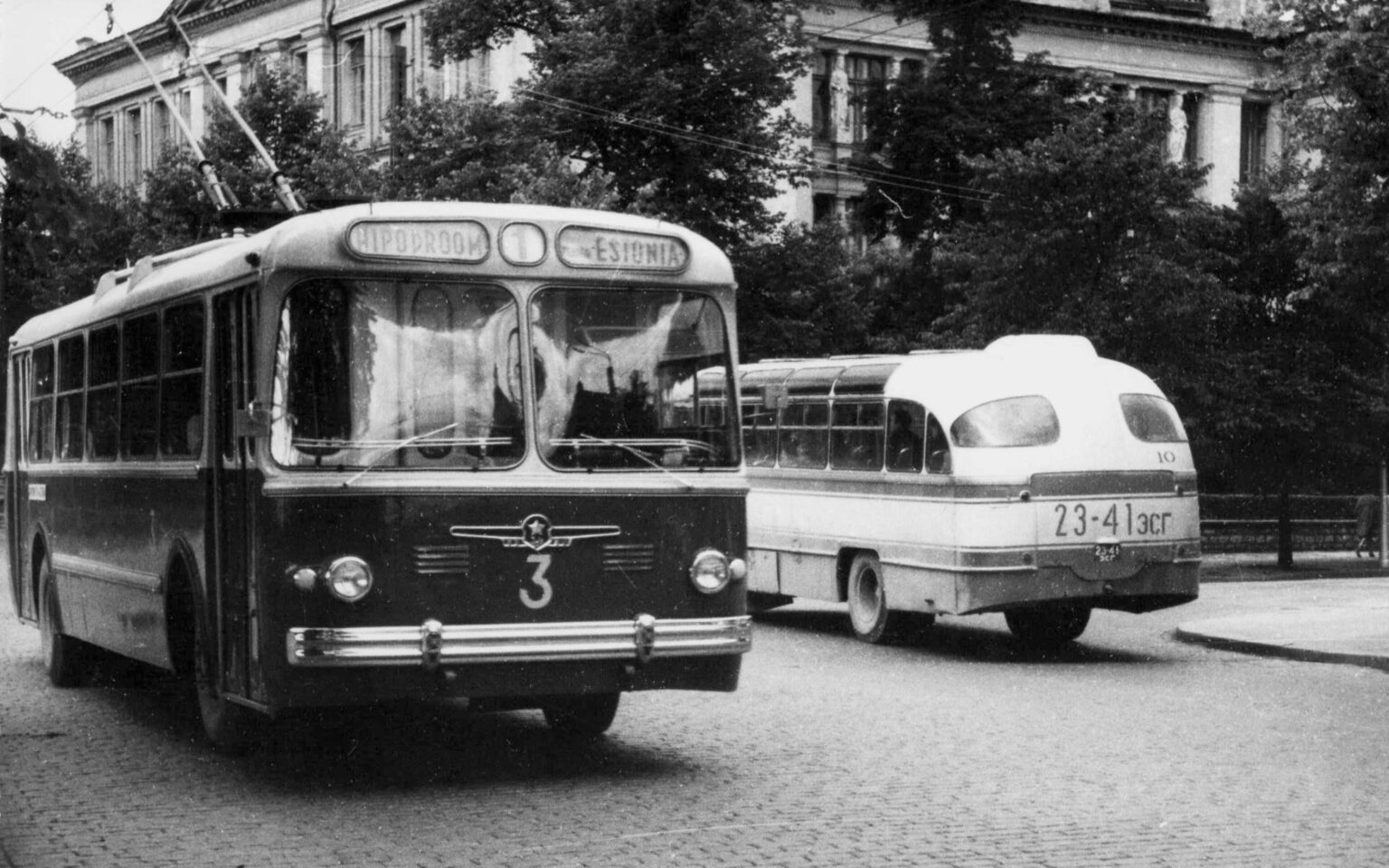 100 aastat bussiliiklust Tallinnas – puupinkidest ja ahiküttest elektrini