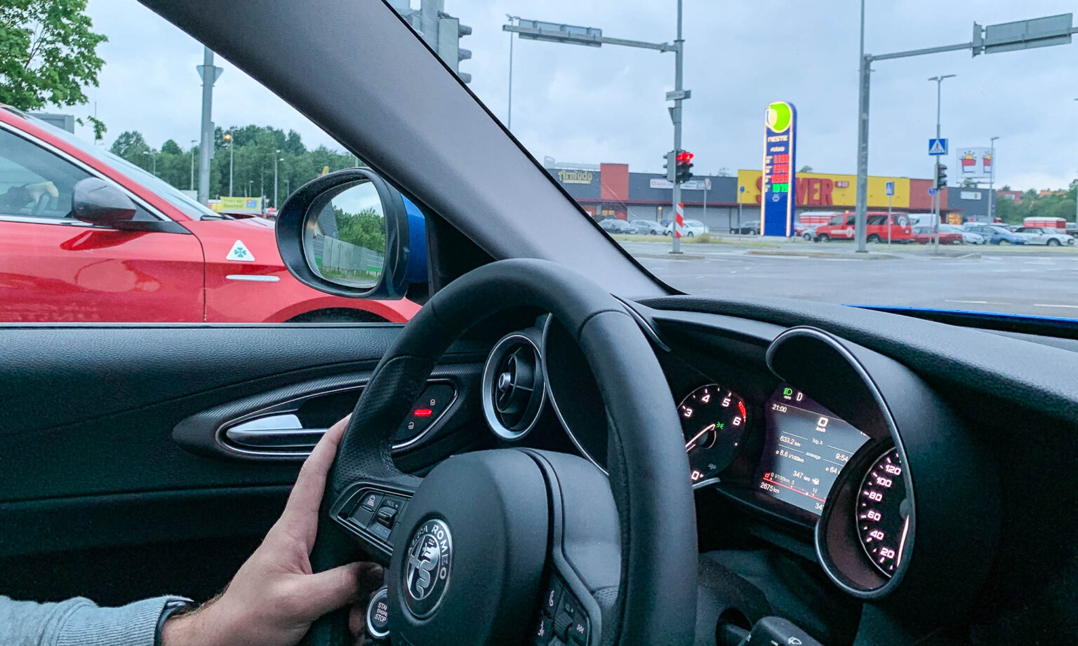 Kuus abilist, milleta ma tarbesõiduautot ette ei kujutaks tarbesõiduautot