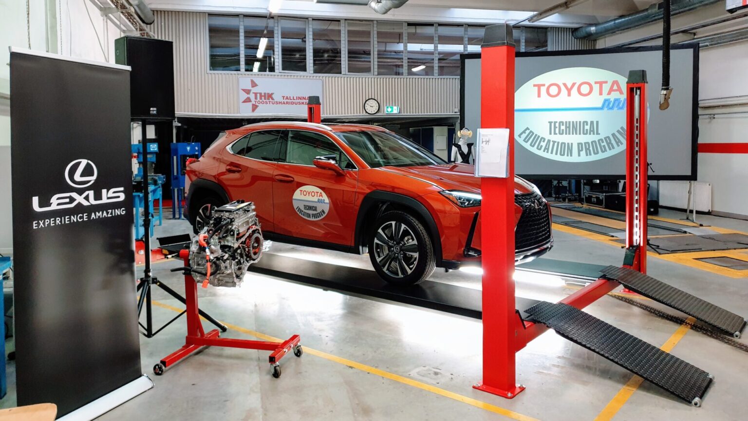 Noorte seas populaarne autoerialade õpe maadleb koroona ja uute tehnoloogiatega Autoerialade õpe