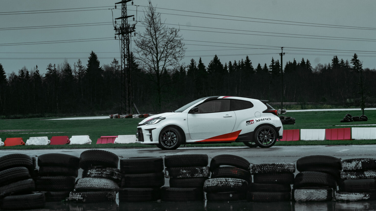 Toyota GR Yaris saab tarkvarauuendusega jõudu juurde Toyota GR Yaris