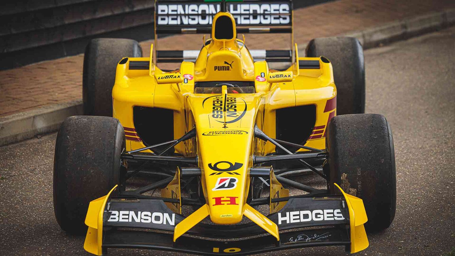 Nüüd saad lapsepõlveunistuse teoks teha ja F1 auto rentida Jordan F1