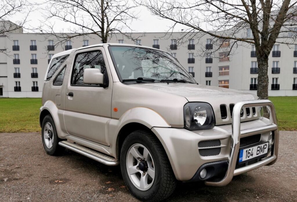 Nädala paar: väike maastikusuutlik kabriolett Suzuki Jimny
